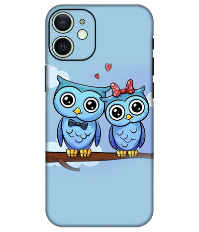 Image of a phone case featuring a mobile skin with a graphic design.